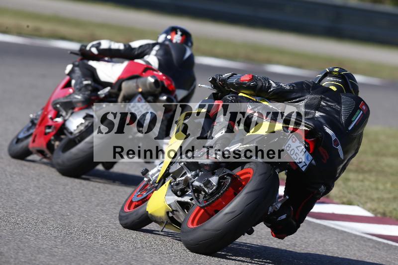 /Archiv-2025/49 26.08.2025 Cornu Master School ADR/blau-bleu/78